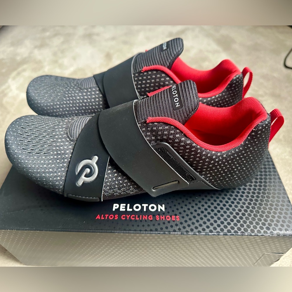 Peloton Cycling Shoes in Black and Red